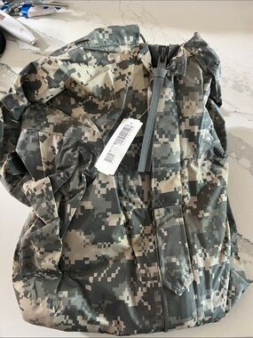 Digital Camo Zip-Front rain Jacket - Green/Gray size large